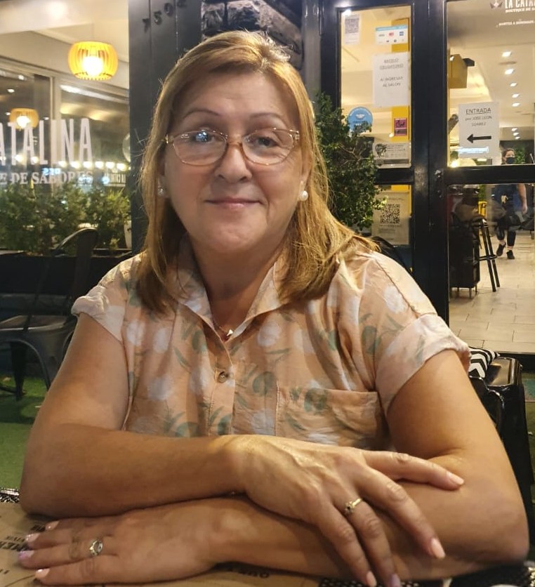 Fotografía de Liliana Serrano, cliente satisfecha